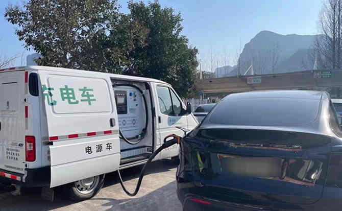 柳河汽车搭电