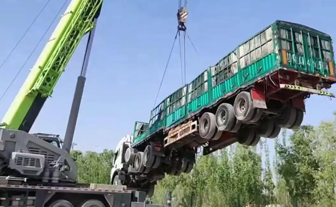 柳河道路脱困救援案例